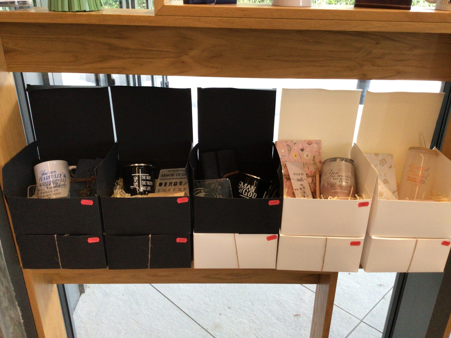 Gift box white / black