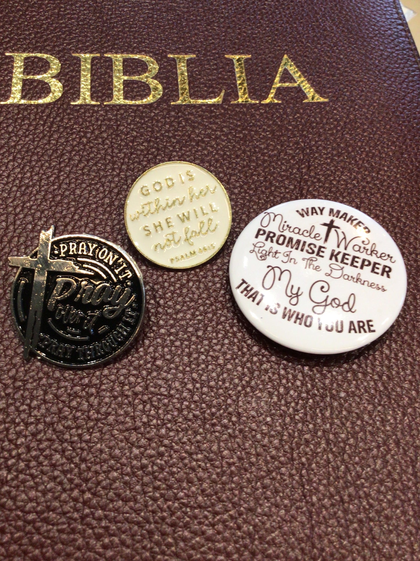 Pins/Badges