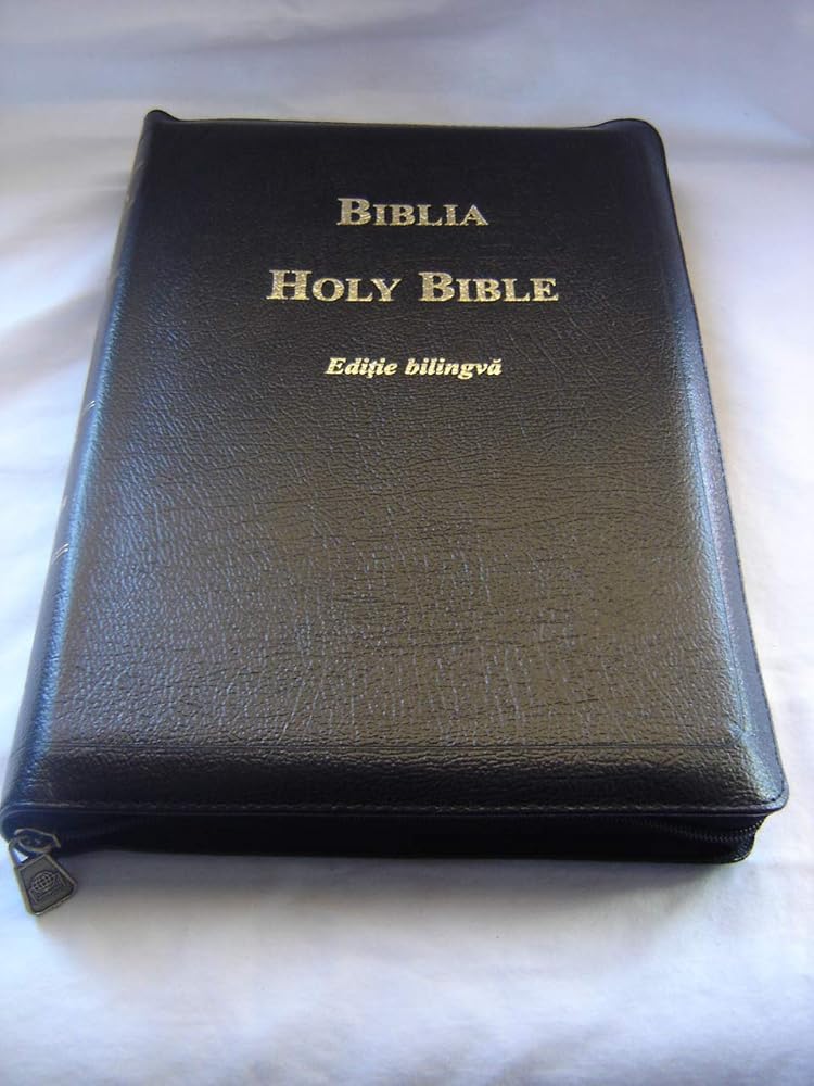 Romanian - English Black Genuine Leather Bound Bible RDCV - NKJV / Biblia Bilingva Romana - Engleza / Zipper, Thumb Index / Words of Christ in Red cover image