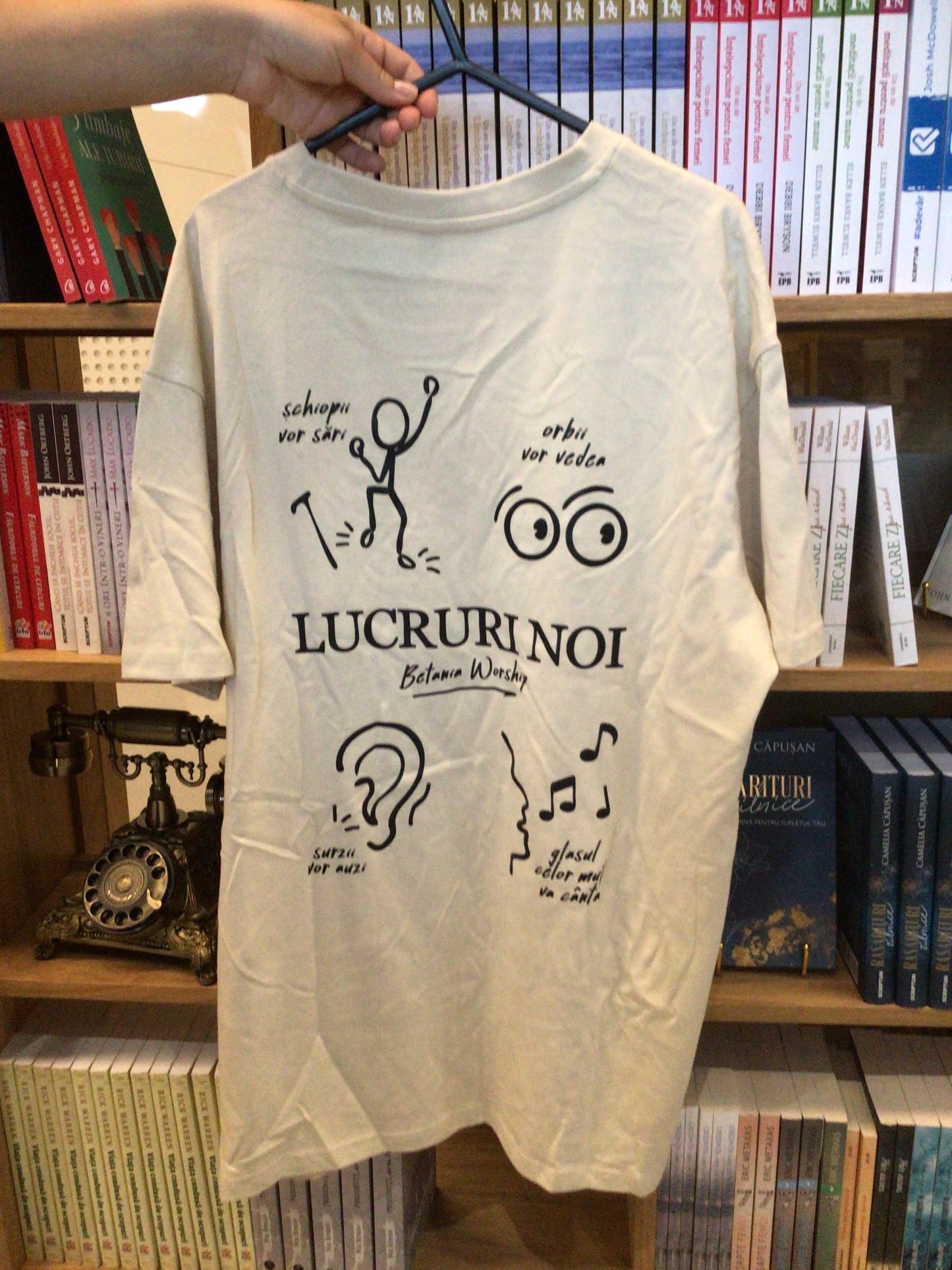 Doodle drawing Lucruri Noi - tricou